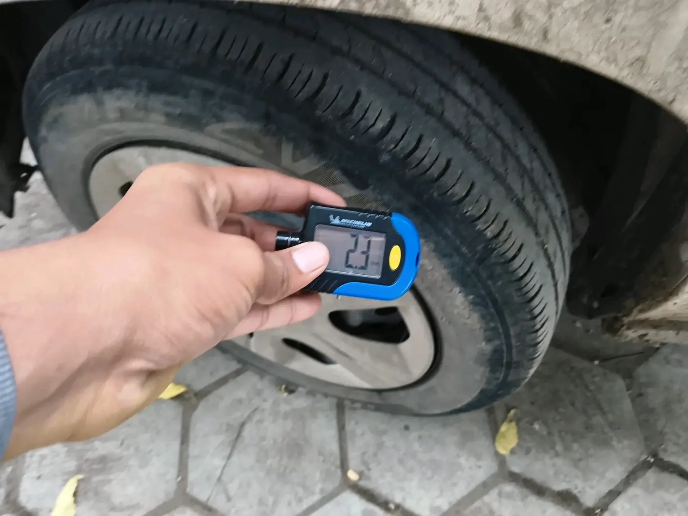 2020 Maruti S PRESSO VXI, CNG, Manual, 1,99,707 km, tyre