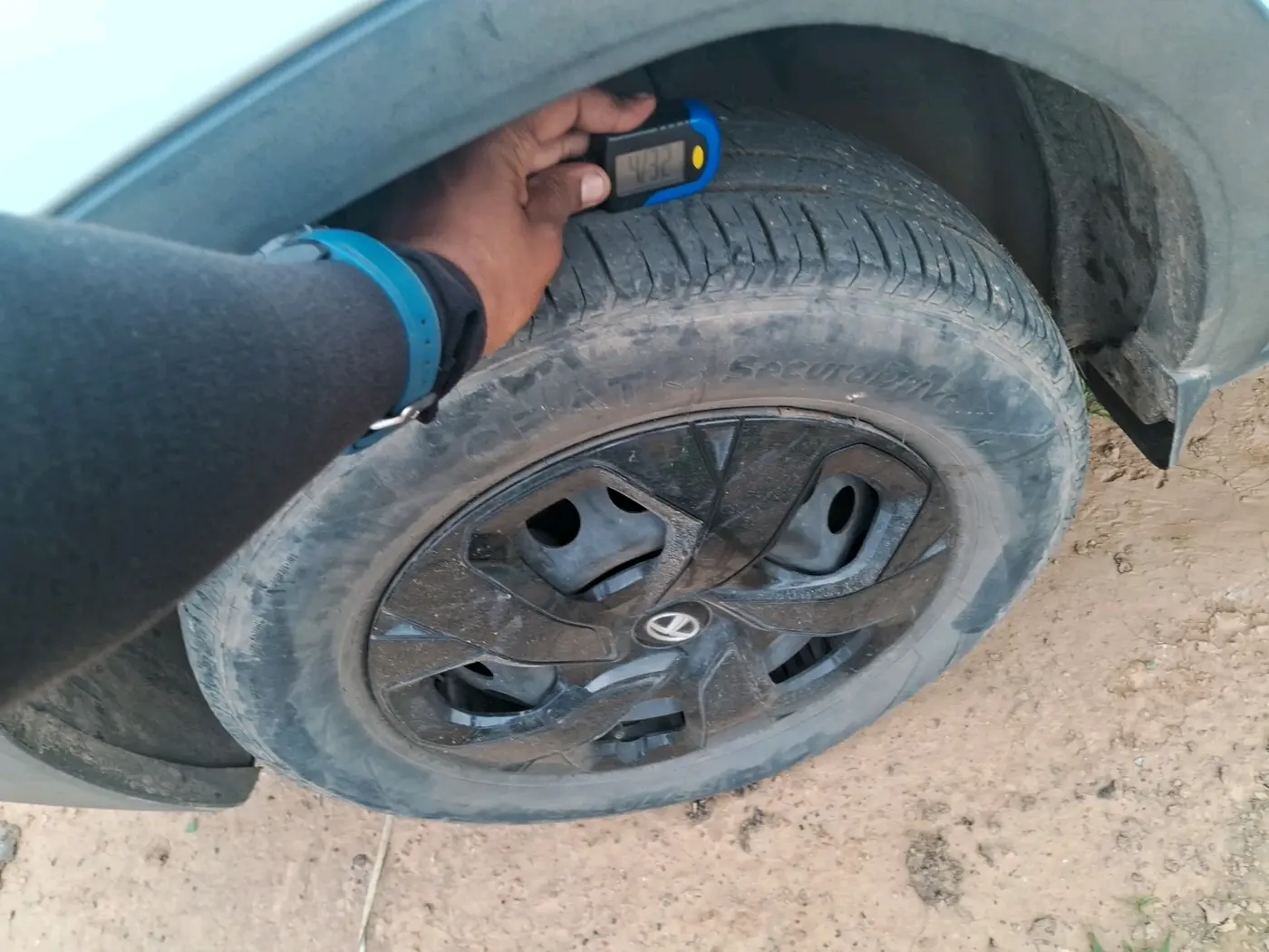 2022 Tata PUNCH ADVENTURE MT, Petrol, Manual, 33,740 km, tyre