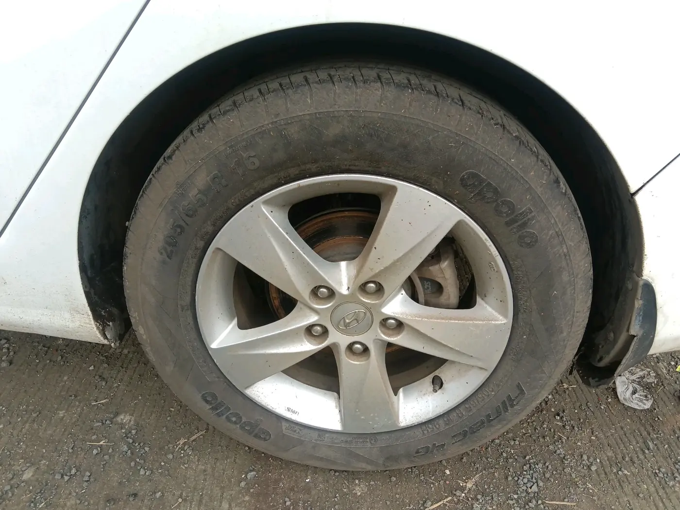 2013 Hyundai New Elantra 1.6 SX AT DIESEL, Diesel, Automatic, 64,327 km, tyre