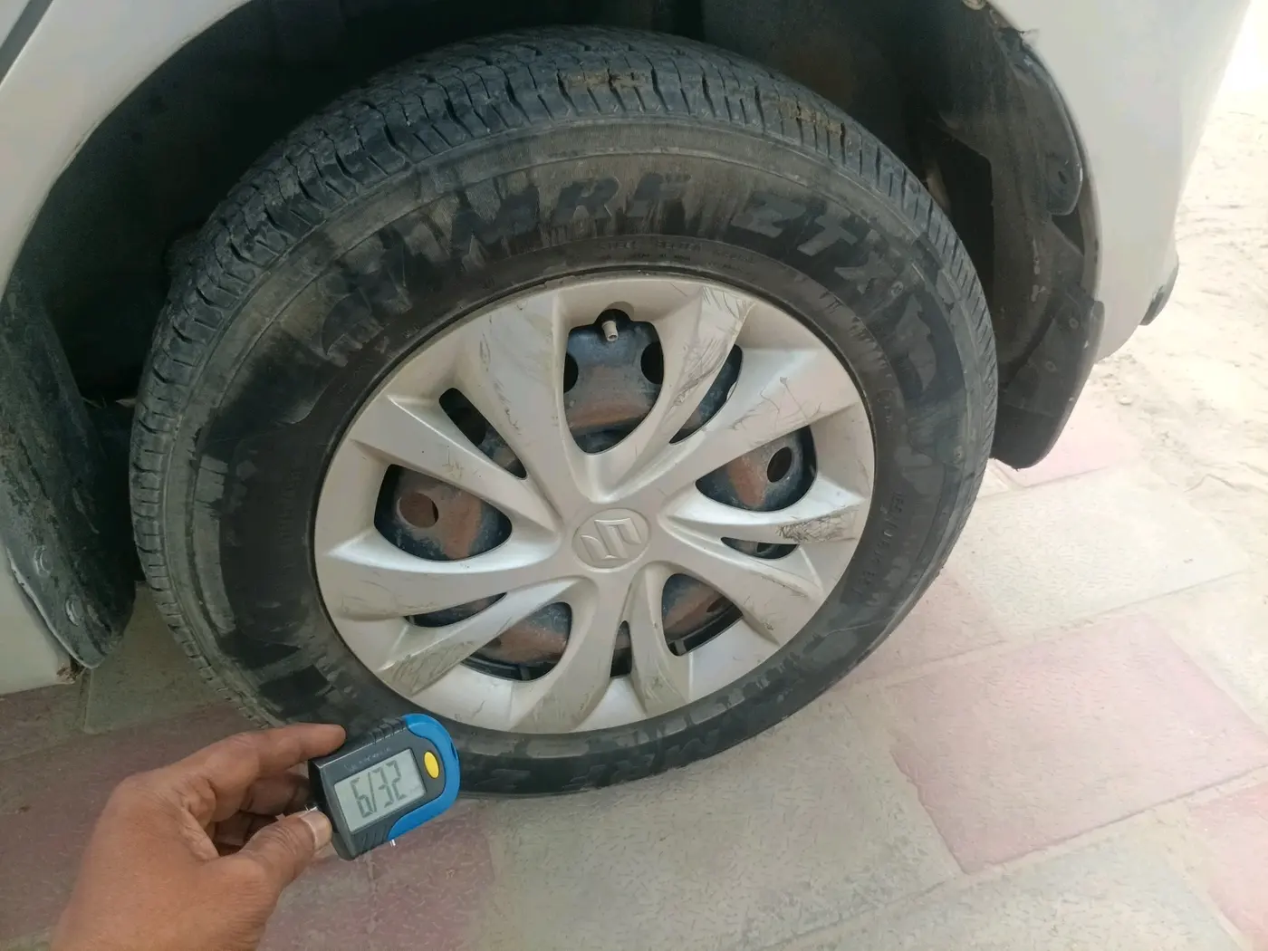 2021 Maruti Swift VXI, Petrol, Manual, 96,839 km, tyre