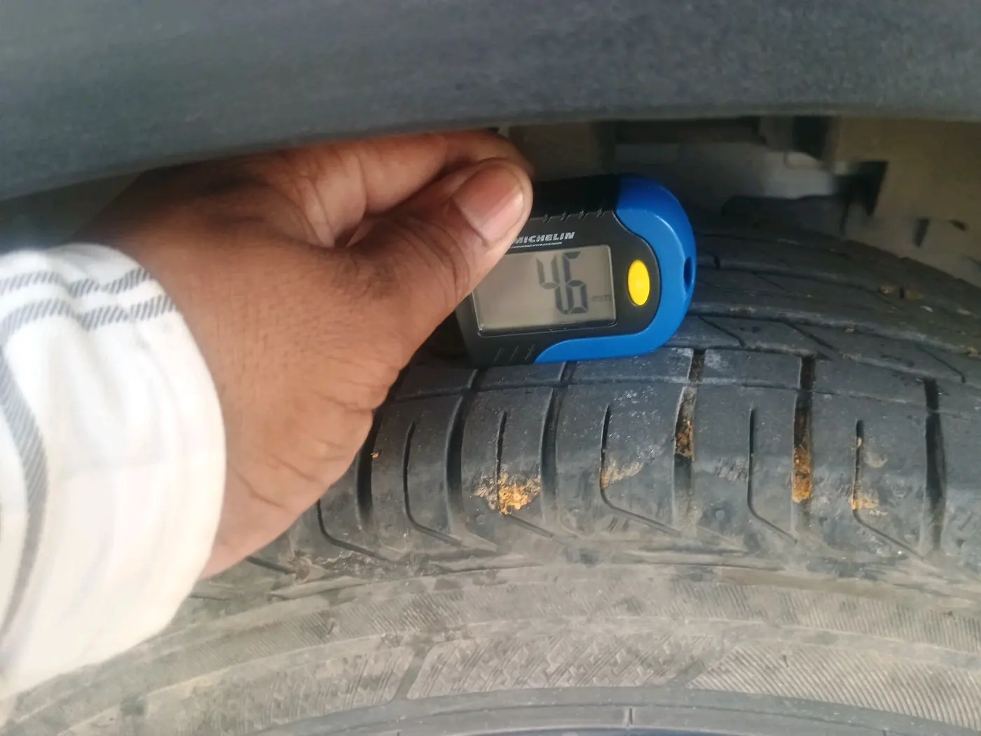 2025 Tata NEXON Smart Plus (S) 1.5 Diesel 5MT, Diesel, Manual, 17,424 km, tyre