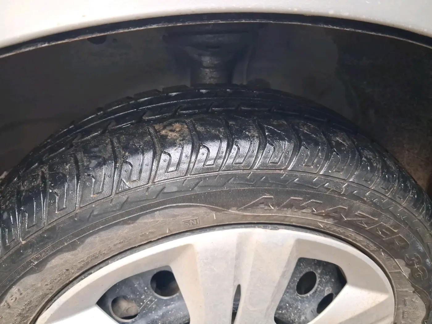 2017 Maruti Wagon R 1.0 VXI, Petrol, Manual, 54,601 km, tyre