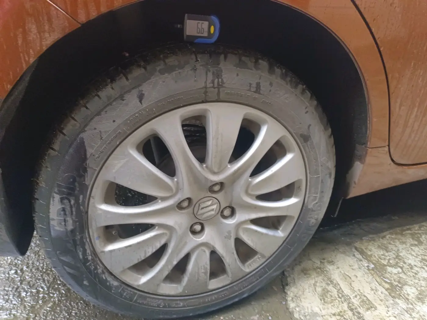 2016 Maruti Baleno ZETA PETROL 1.2, Petrol, Manual, 27,983 km, tyre
