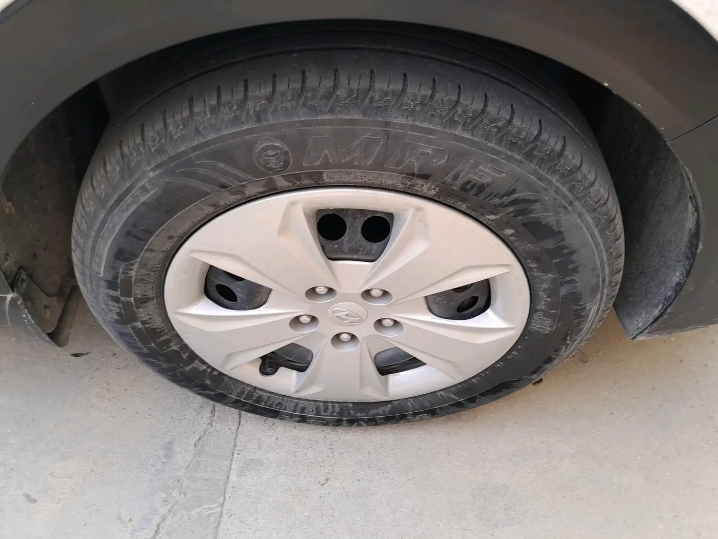 2017 Hyundai Creta BASE 1.4 DIESEL, Diesel, Manual, 1,63,751 km, tyre
