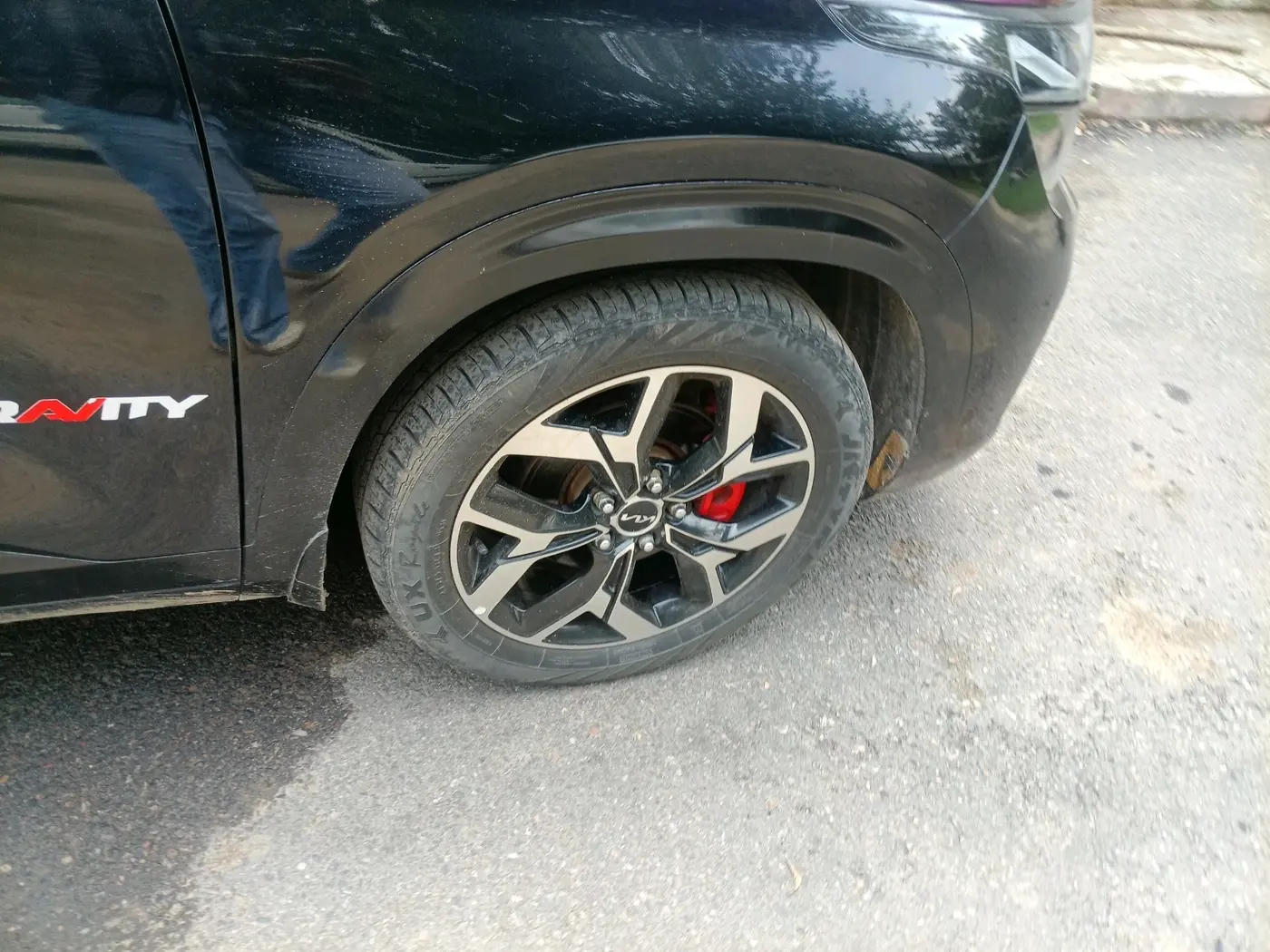 2024 KIA SELTOS  HTK 1.5 PETROL MT, CNG, Manual, 26,234 km, tyre