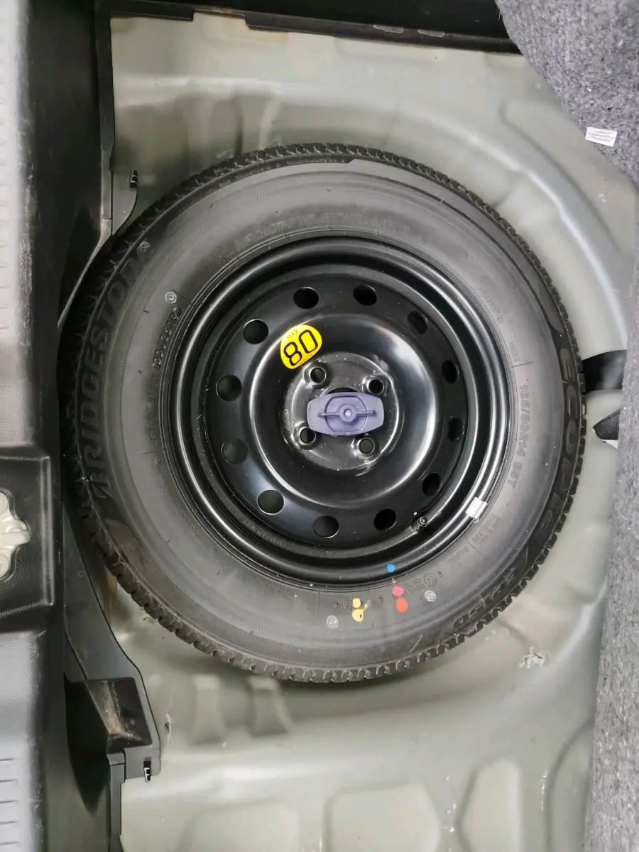 2019 Maruti Swift ZXI PLUS, Petrol, Manual, 42,738 km, tyre