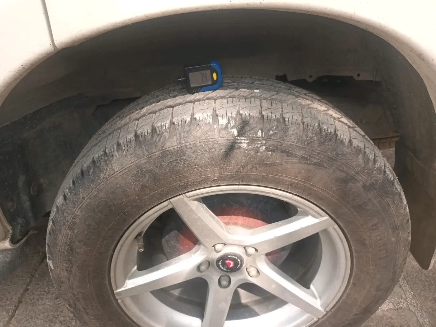 2020 Mahindra Scorpio S5, Diesel, Manual, 1,00,932 km, tyre