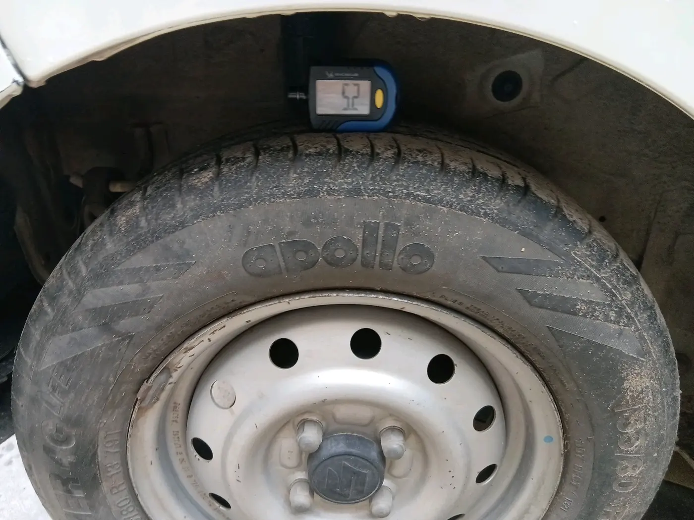 2015 Maruti Celerio LXI, CNG, Manual, 91,537 km, tyre