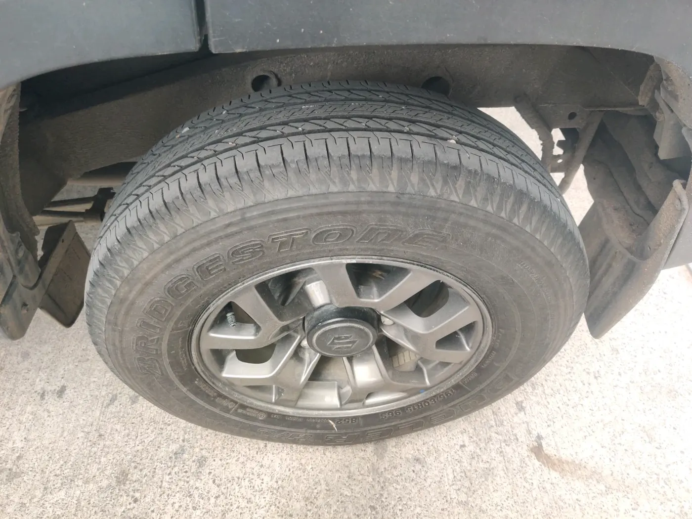 2023 Maruti JIMNY ALPHA ALL GRIP PRO MT, Petrol, Manual, 16,610 km, tyre