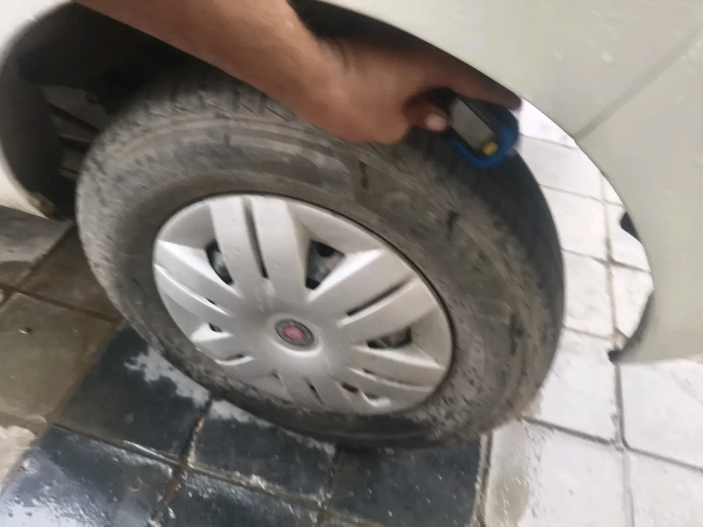 2021 Maruti Alto LXI CNG, CNG, Manual, 75,230 km, tyre