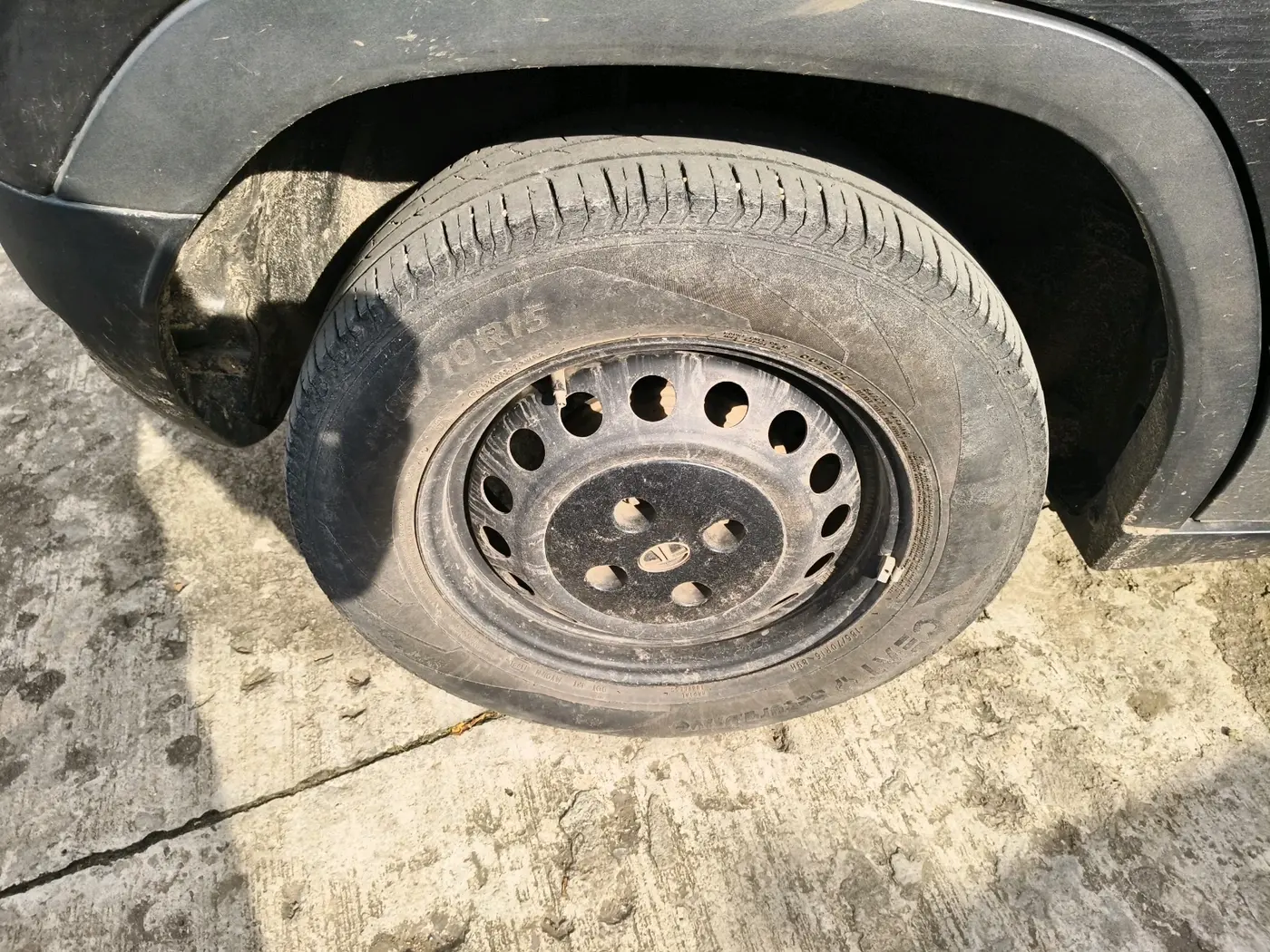 2022 Tata PUNCH PURE MT, Petrol, Manual, 92,803 km, tyre