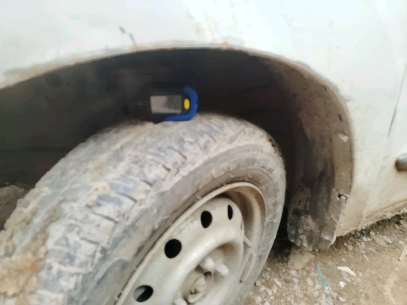 2013 Maruti Wagon R 1.0 LXI, CNG, Manual, 70,766 km, tyre