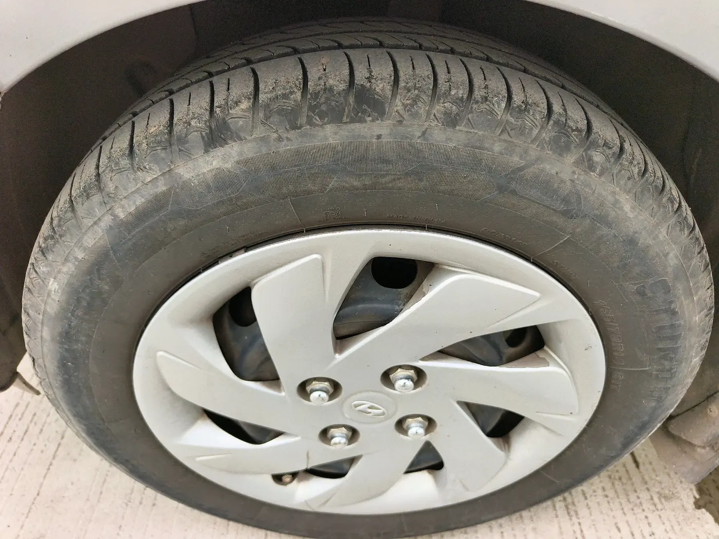 2019 Hyundai NEW SANTRO SPORTZ AMT, Petrol, Automatic, 80,143 km, tyre