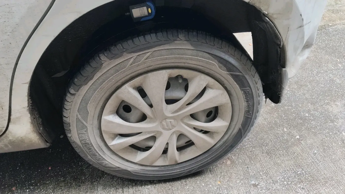 2019 Maruti Swift VDI AMT, Diesel, Automatic, 2,09,221 km, tyre