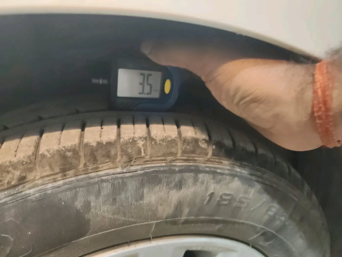 2023 Maruti Ciaz ZETA AT 1.5  SHVS PETROL, Petrol, Automatic, 27,664 km, tyre