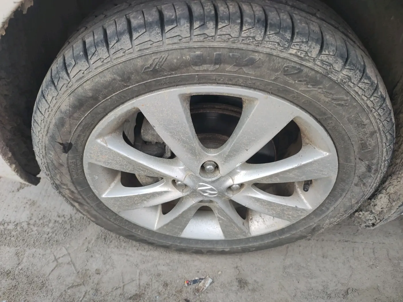 2011 Hyundai Verna FLUIDIC 1.6 VTVT SX, Petrol, Manual, 97,840 km, tyre