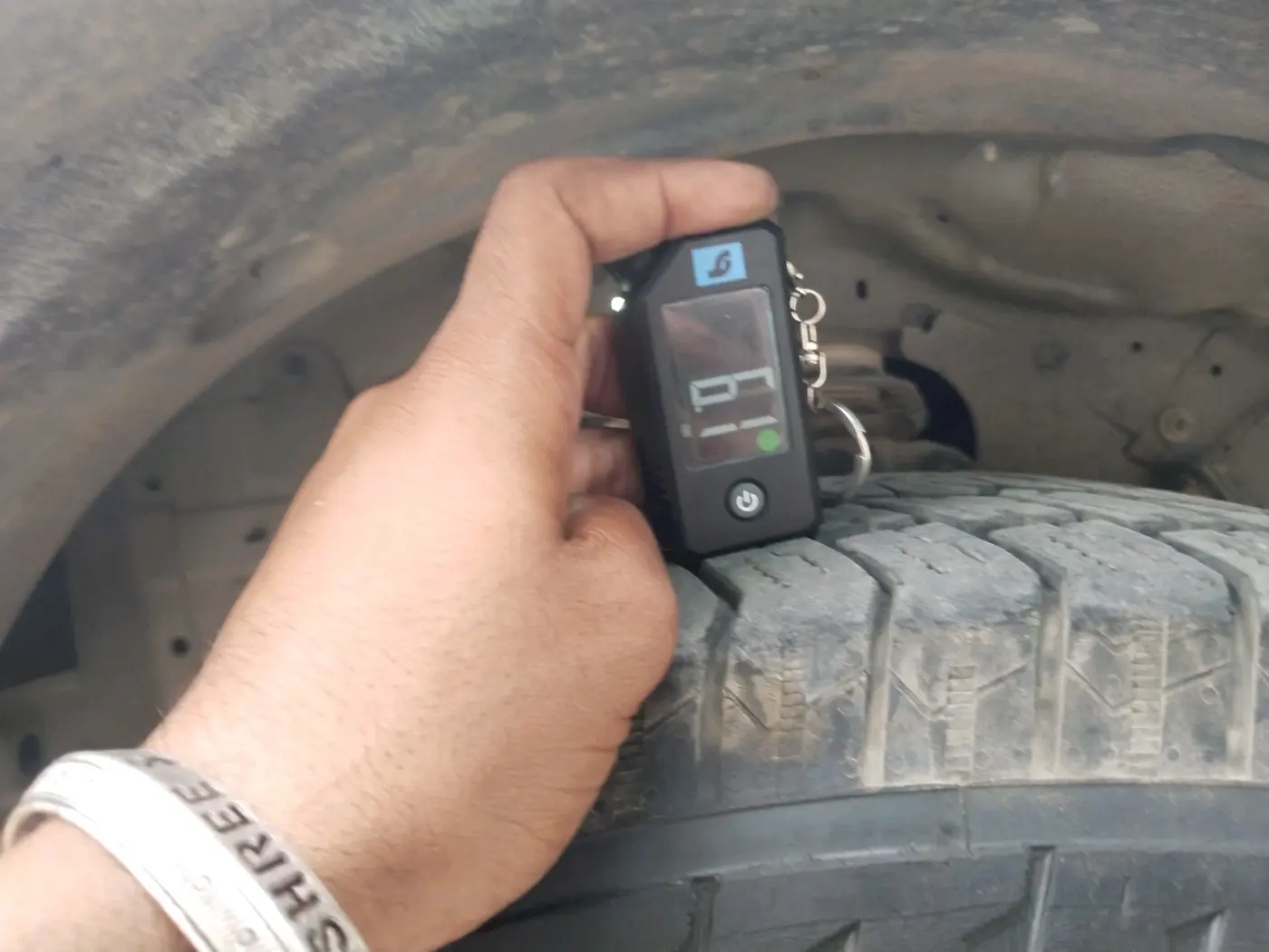 2018 Ford Endeavour TITANIUM 3.2 4X4 AT, Diesel, Automatic, 82,905 km, tyre