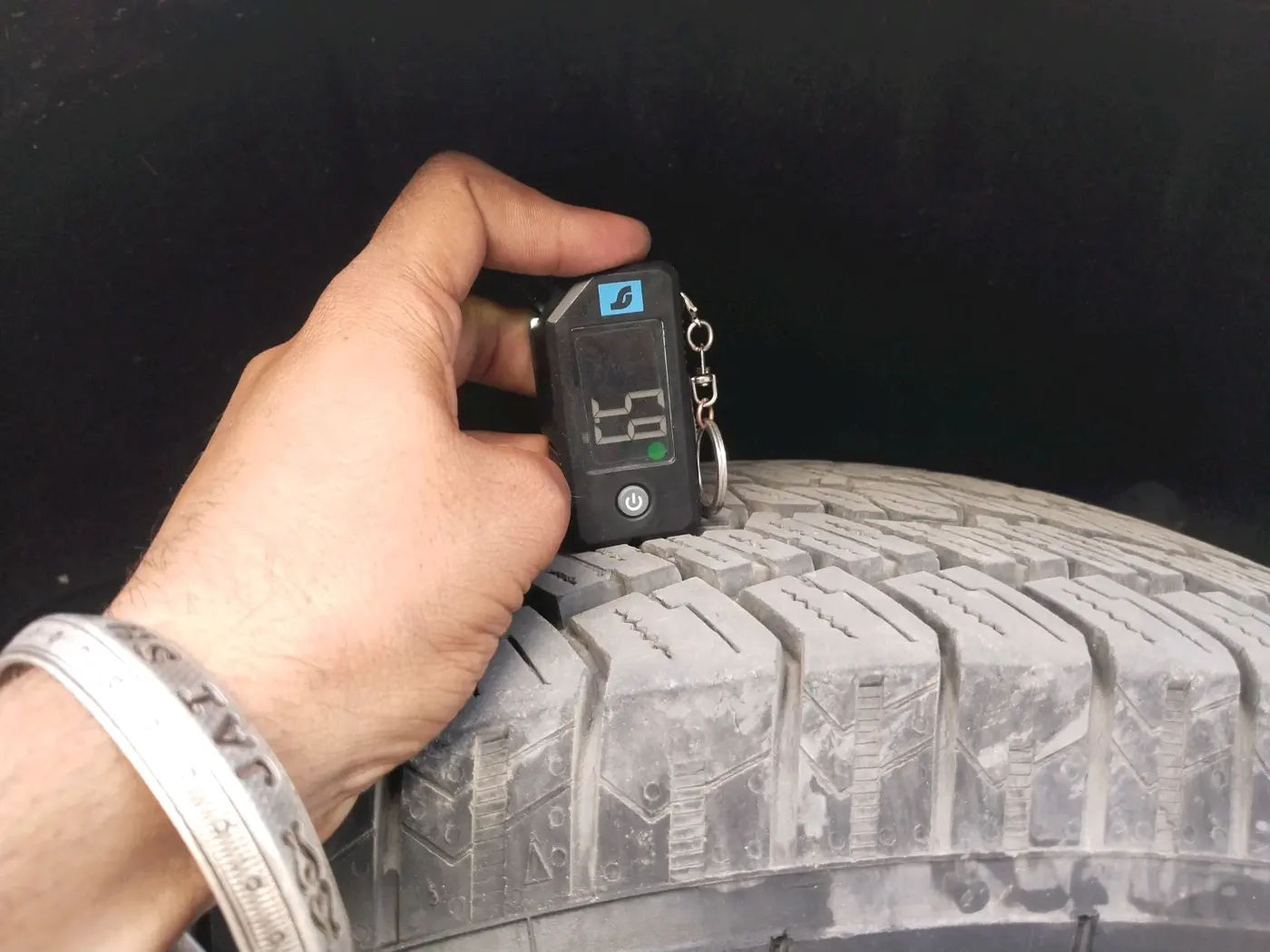 2018 Ford Endeavour TITANIUM 3.2 4X4 AT, Diesel, Automatic, 82,905 km, tyre