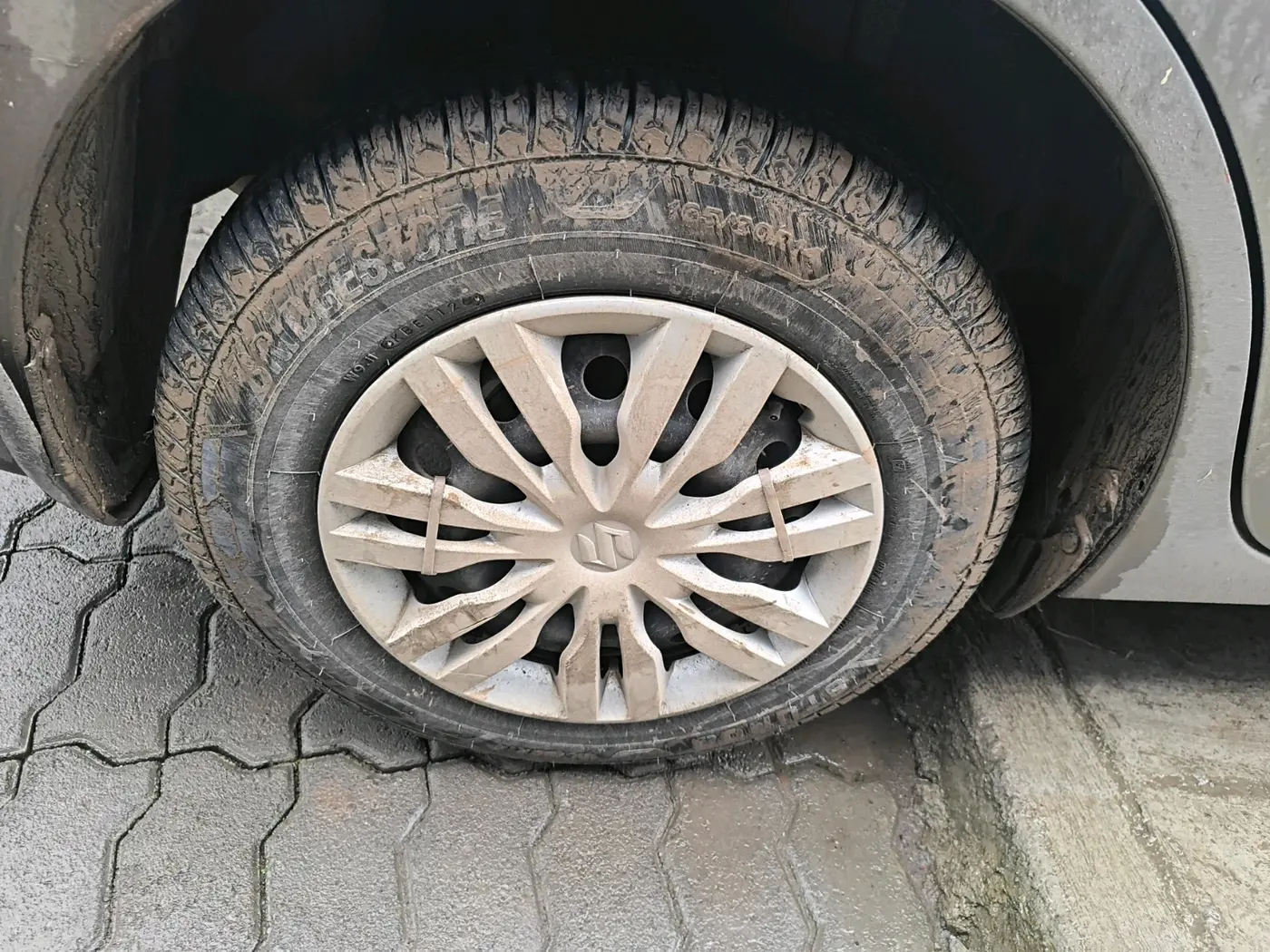 2018 Maruti Dzire VXI, CNG, Manual, 82,256 km, tyre