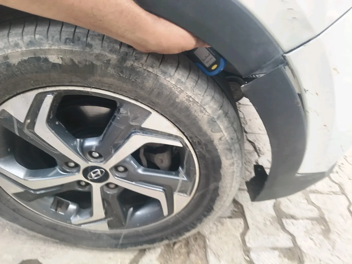 2018 Hyundai Creta SX 1.6 DIESEL DUAL TONE, Diesel, Manual, 1,21,602 km, tyre
