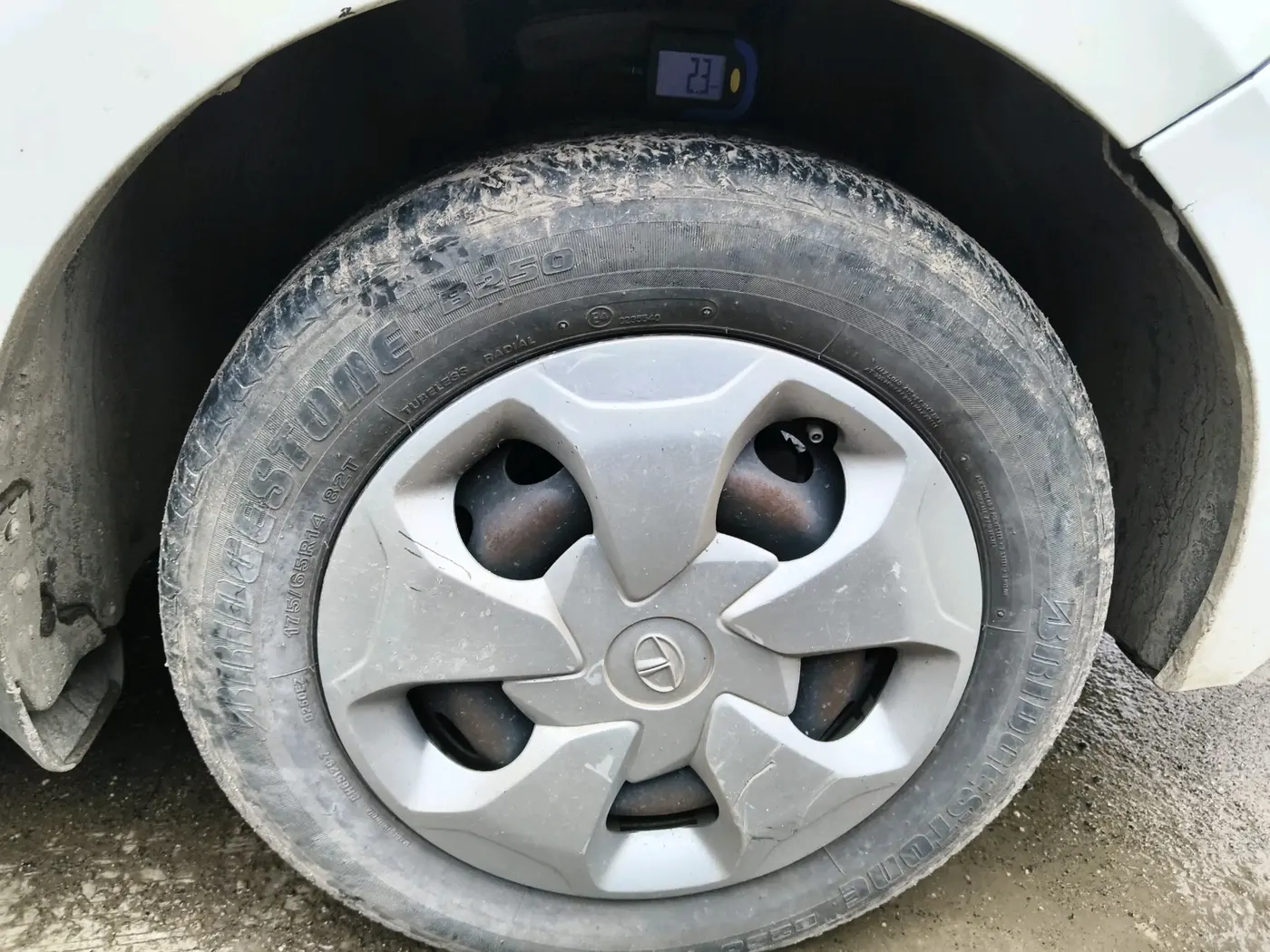 2021 Tata TIGOR XZ PETROL, CNG, Manual, 53,155 km, tyre