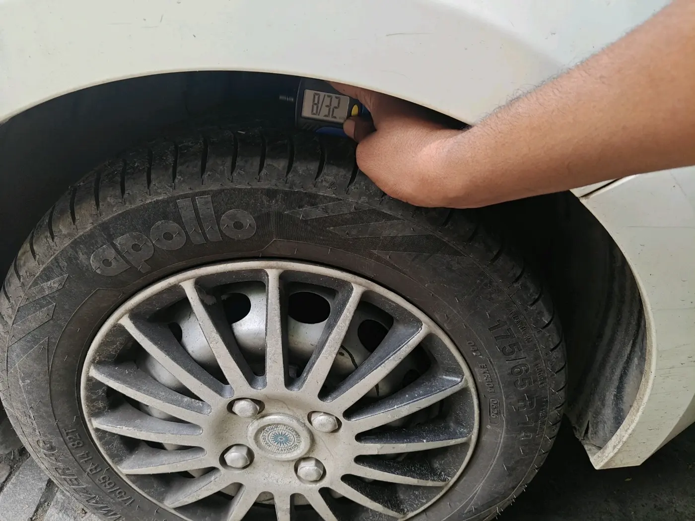 2022 Tata Tiago XM CNG, CNG, Manual, 73,347 km, tyre