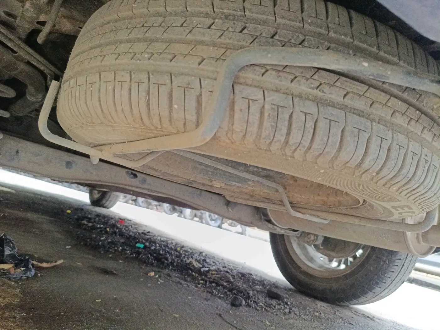 2020 Maruti Ertiga VXI CNG, CNG, Manual, 54,505 km, tyre