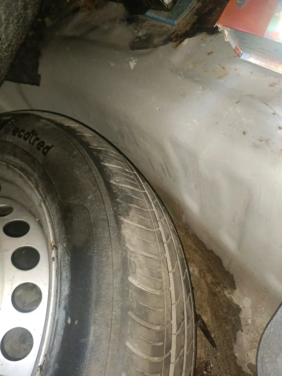 2019 Maruti Baleno SIGMA PETROL 1.2, CNG, Manual, 46,681 km, tyre