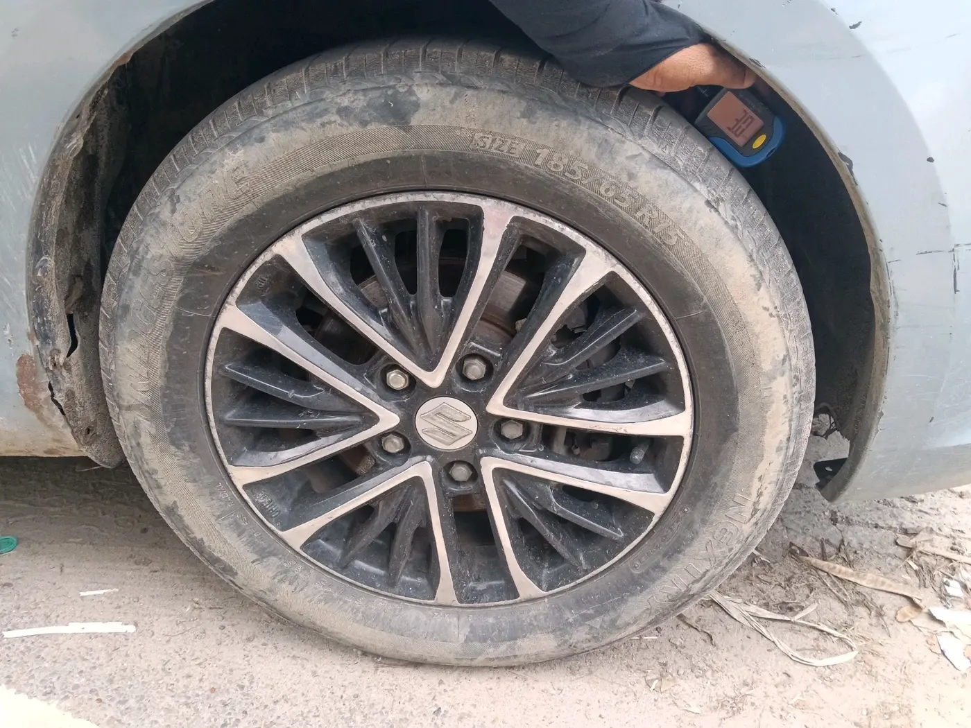 2013 Maruti Ertiga ZXI, Petrol, Manual, 87,596 km, tyre