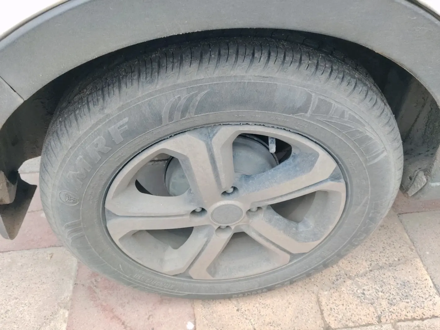 2021 Tata NEXON XZA PLUS (O) PETROL, CNG, Automatic, 79,214 km, tyre