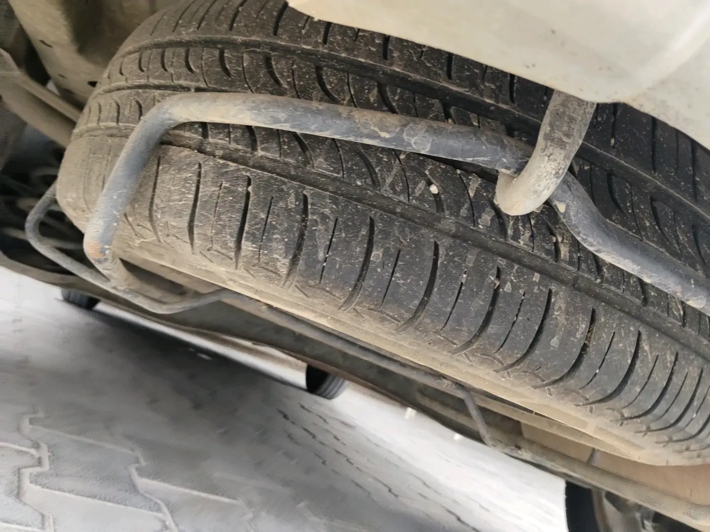 2021 Maruti XL6 ALPHA MT, Petrol, Manual, 1,37,870 km, tyre