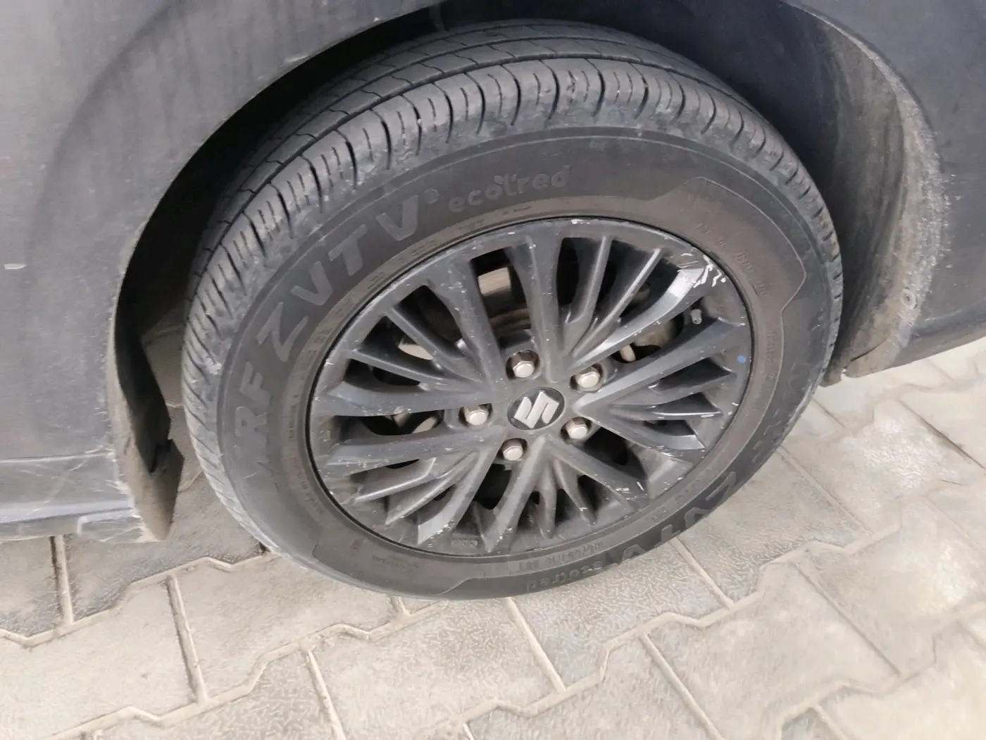 2021 Maruti XL6 ALPHA MT, Petrol, Manual, 1,37,870 km, tyre