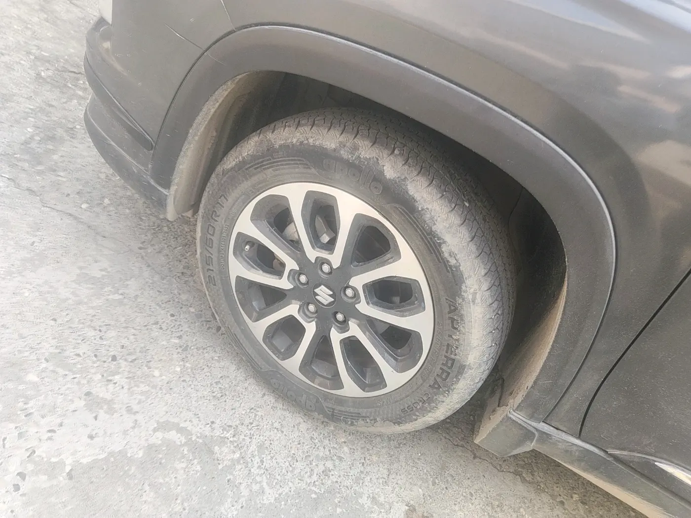 2023 Maruti Grand Vitara DELTA SMART HYBRID, Petrol, Manual, 25,734 km, tyre