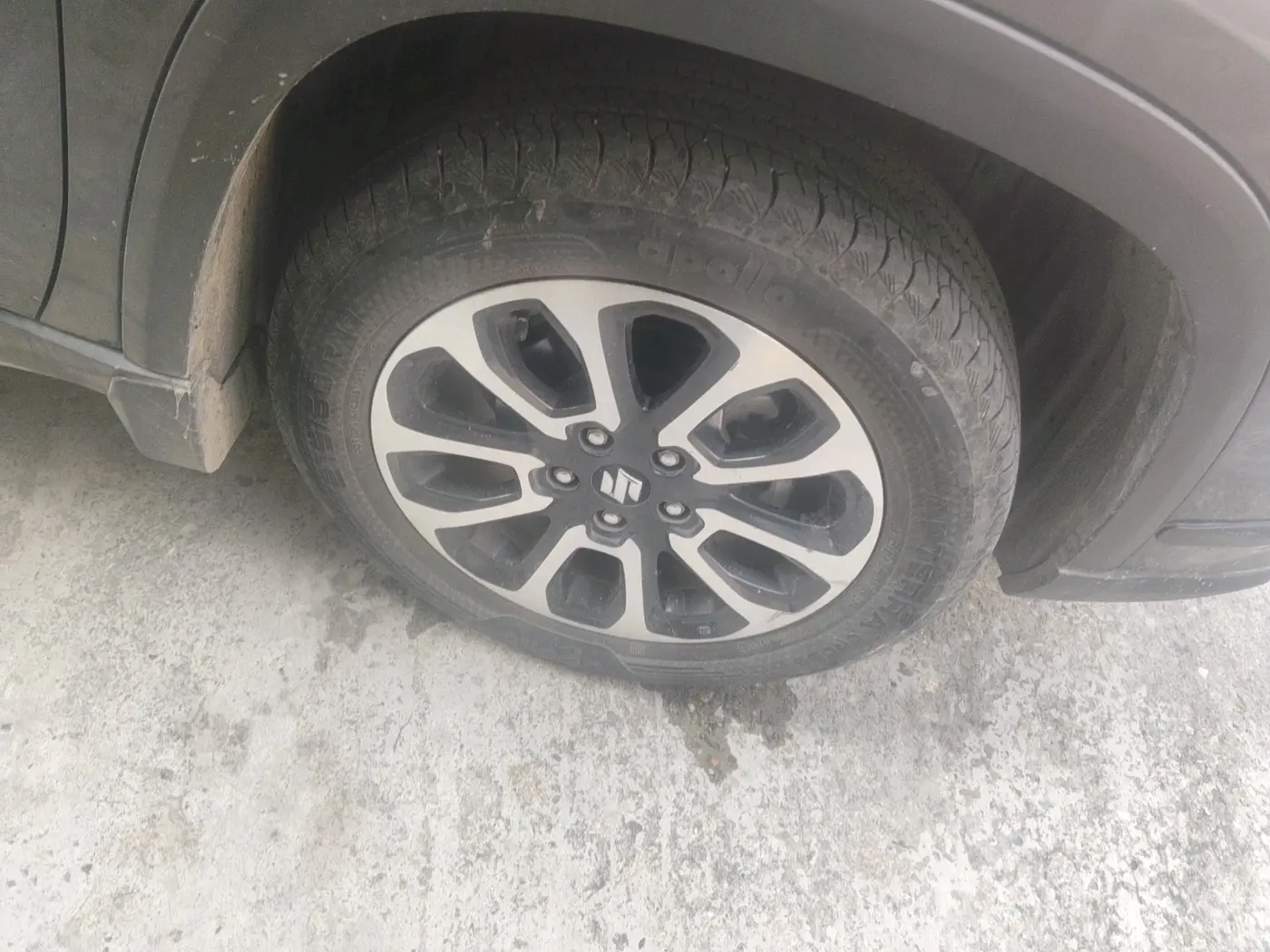 2023 Maruti Grand Vitara DELTA SMART HYBRID, Petrol, Manual, 25,734 km, tyre