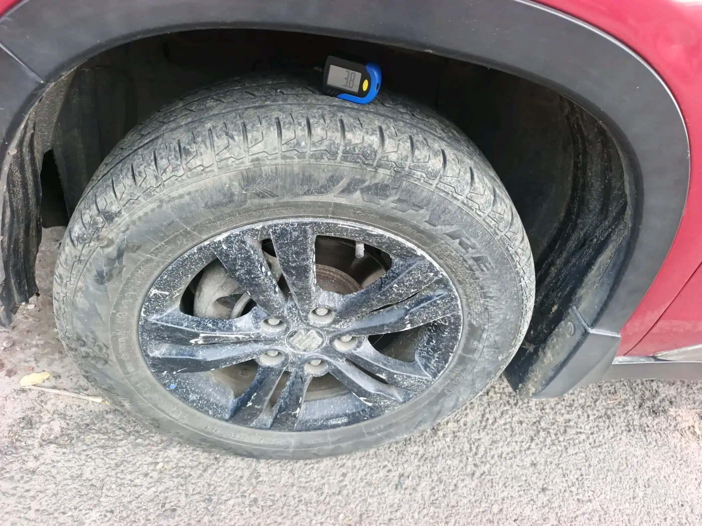 2018 Maruti Vitara Brezza ZDI PLUS AMT, Diesel, Automatic, 1,30,262 km, tyre