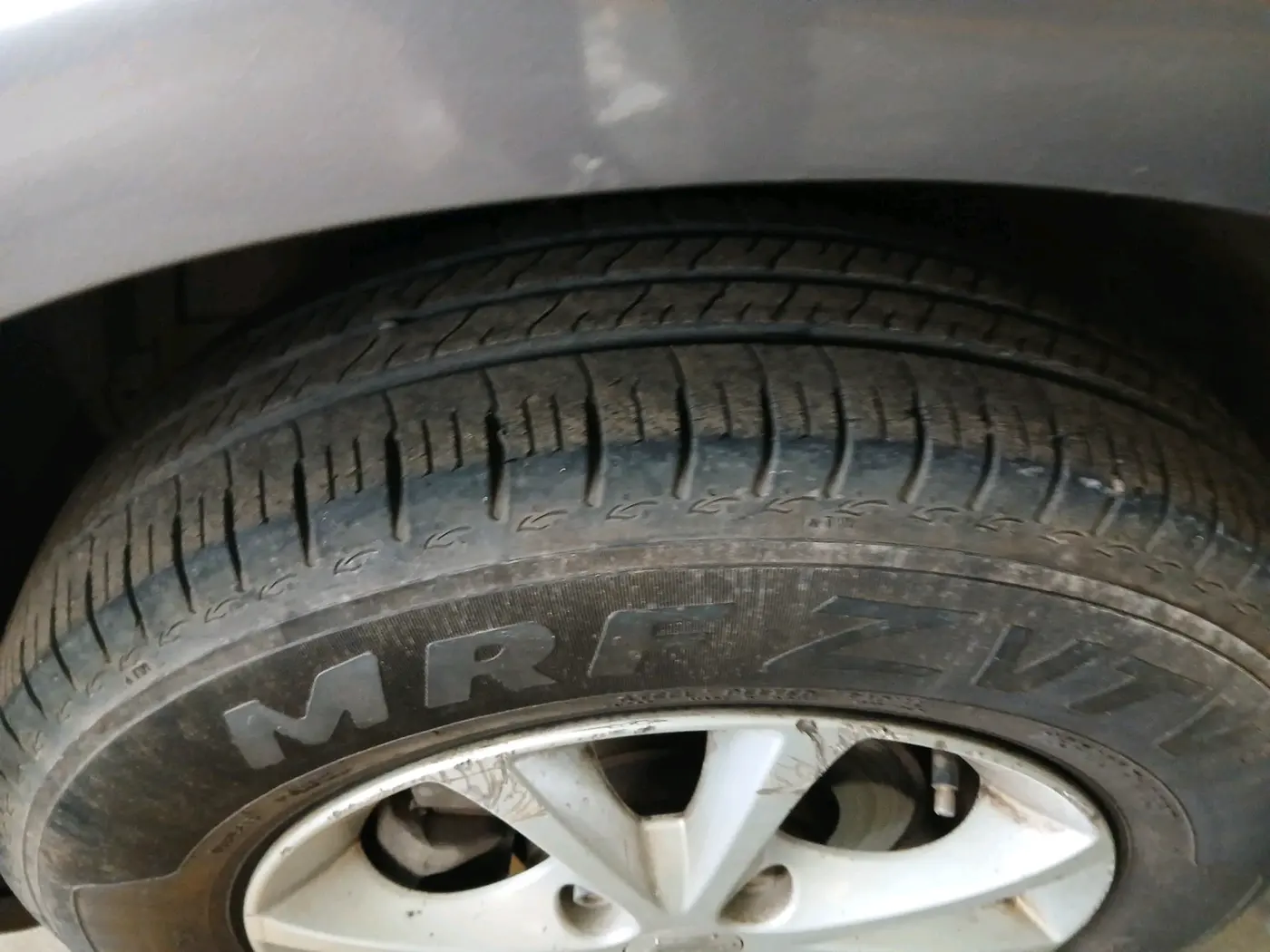2014 Maruti Swift Dzire VXI, Petrol, Manual, 54,520 km, tyre
