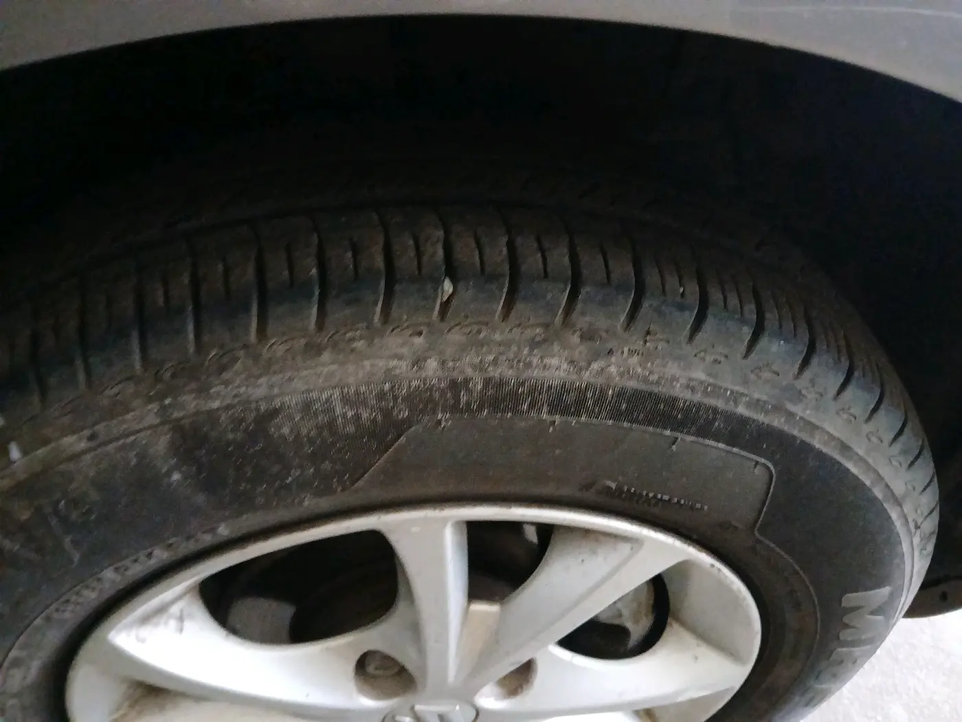 2014 Maruti Swift Dzire VXI, Petrol, Manual, 54,520 km, tyre