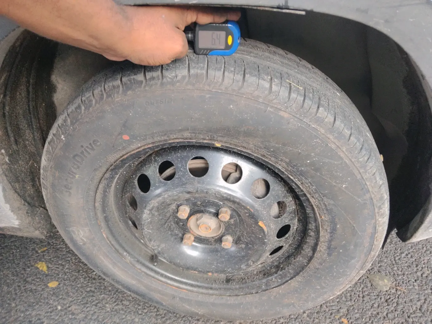 2022 Tata PUNCH ADVENTURE MT, Petrol, Manual, 65,171 km, tyre