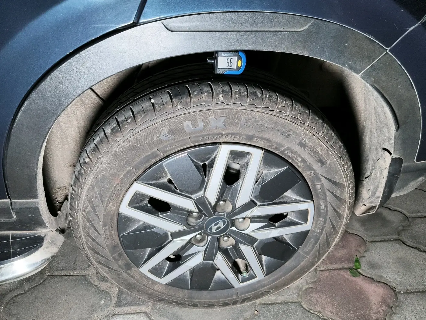 2021 Hyundai VENUE SX 1.0 TURBO IMT, Petrol, Manual, 75,879 km, tyre