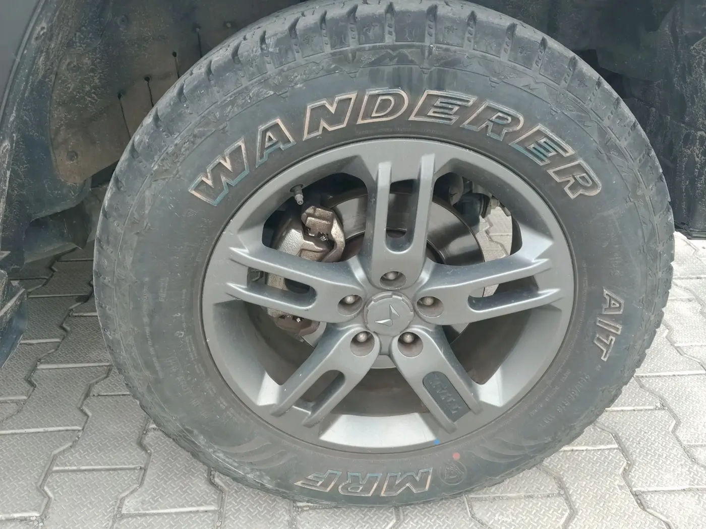 2022 Mahindra Thar LX PETROL HT 4WD AT, Petrol, Automatic, 28,092 km, tyre