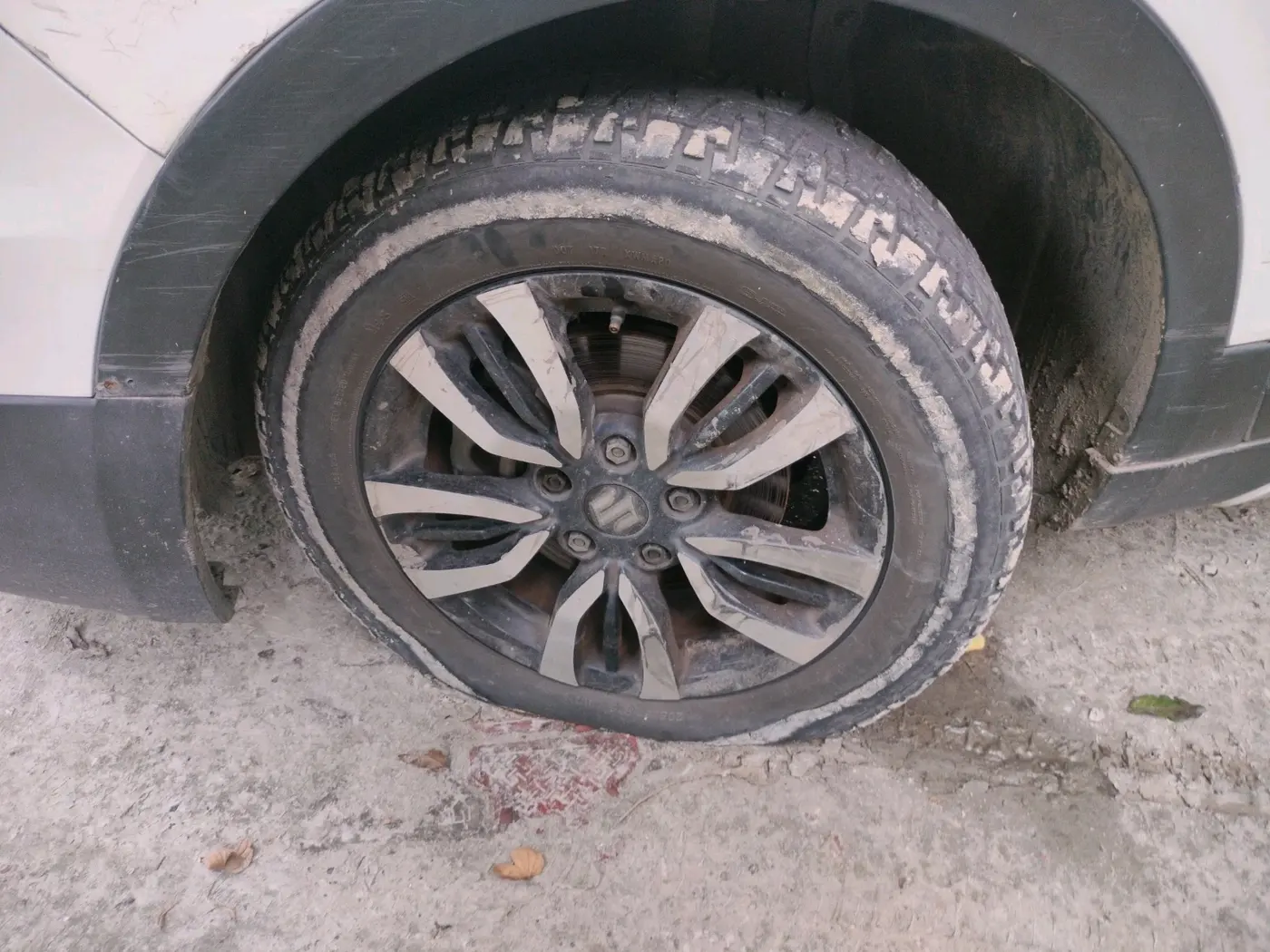 2017 Maruti S Cross DELTA 1.3, Diesel, Manual, 99,073 km, tyre