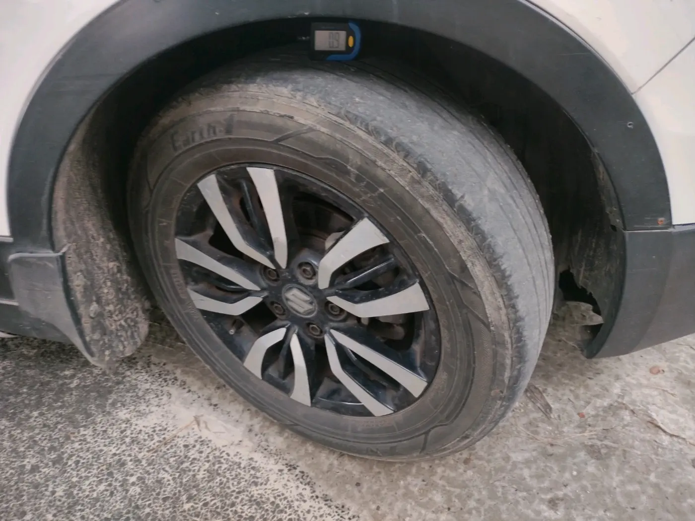 2017 Maruti S Cross DELTA 1.3, Diesel, Manual, 99,073 km, tyre