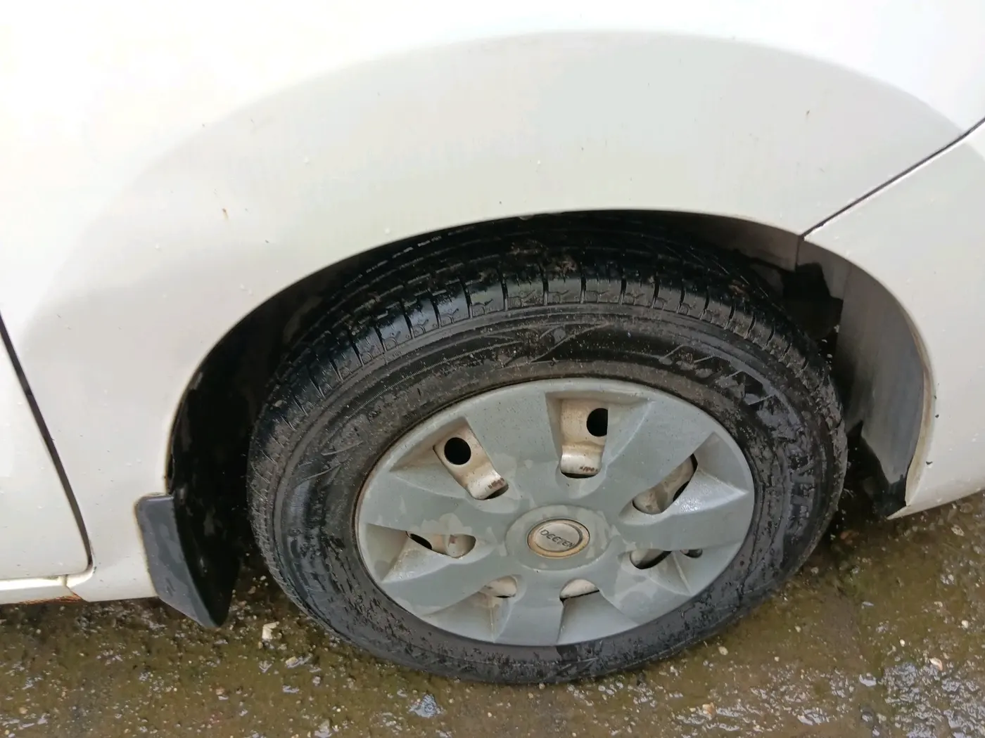 2013 Maruti Wagon R 1.0 LXI CNG, CNG, Manual, 91,437 km, tyre