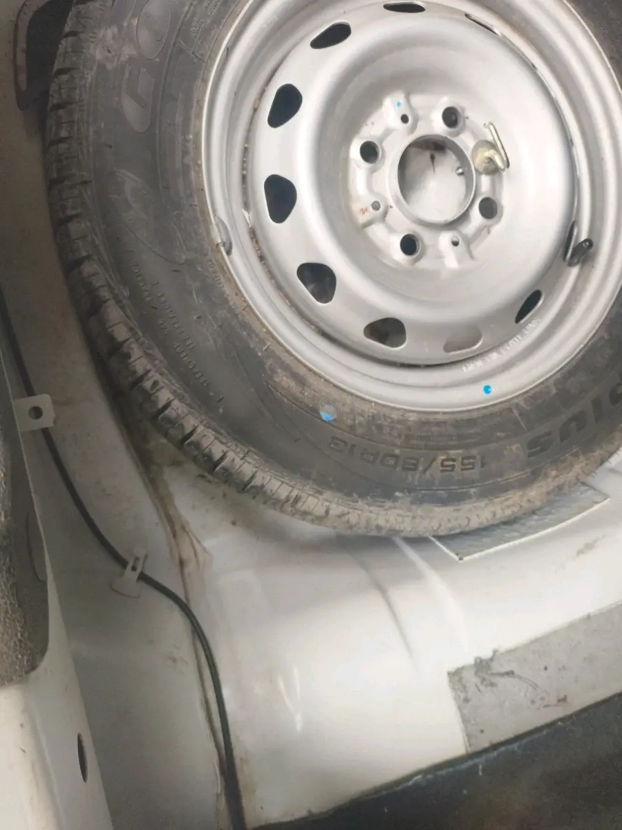 2017 Tata Tiago XT PETROL, Petrol, Manual, 64,647 km, tyre