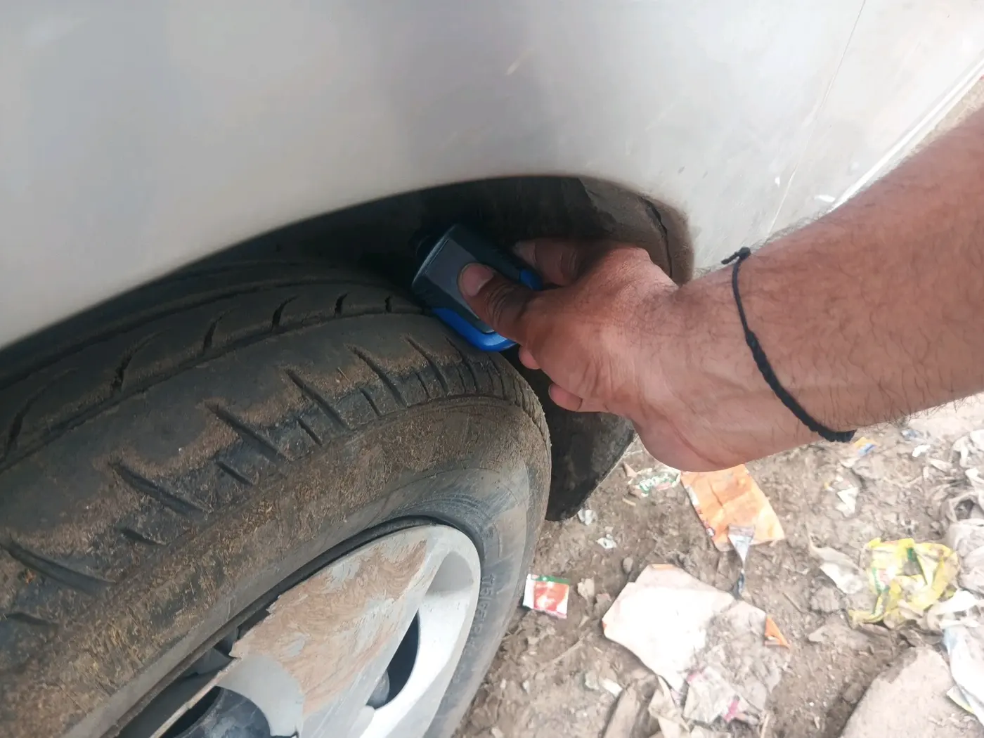 2017 Tata Tiago XT PETROL, CNG, Manual, 73,199 km, tyre