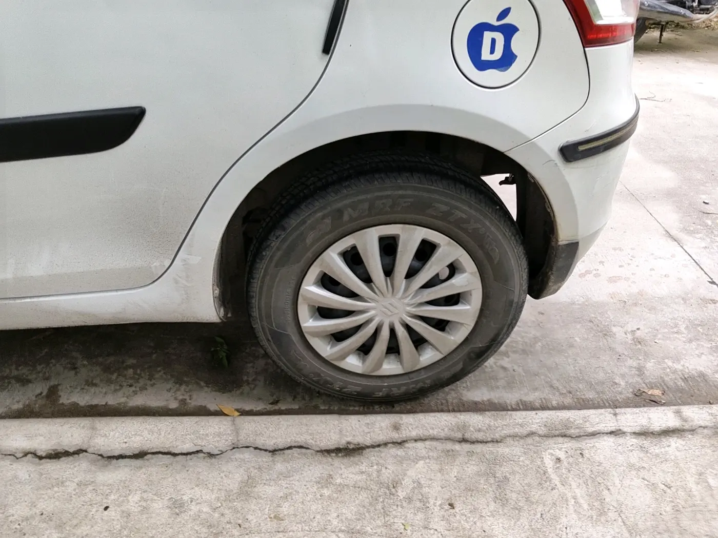 2016 Maruti Swift VDI ABS, Diesel, Manual, 85,373 km, tyre