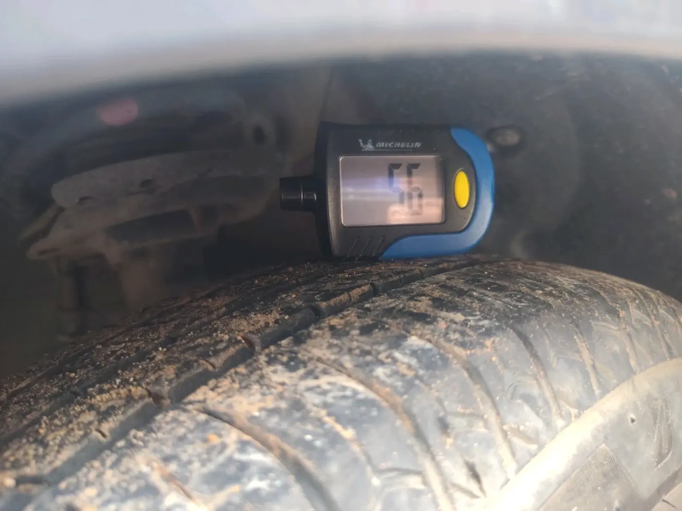 2016 Hyundai Grand i10 ASTA (O) AT 1.2 KAPPA VTVT, CNG, Automatic, 1,02,000 km, tyre