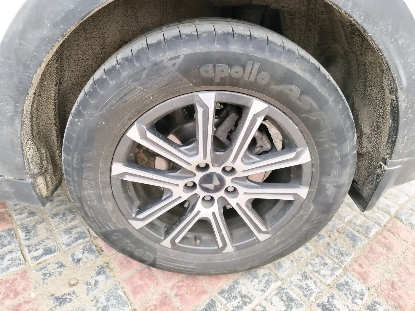 2024 Mahindra XUV700 AX 7 D AT AWD 7 STR, Diesel, Automatic, 38,786 km, tyre