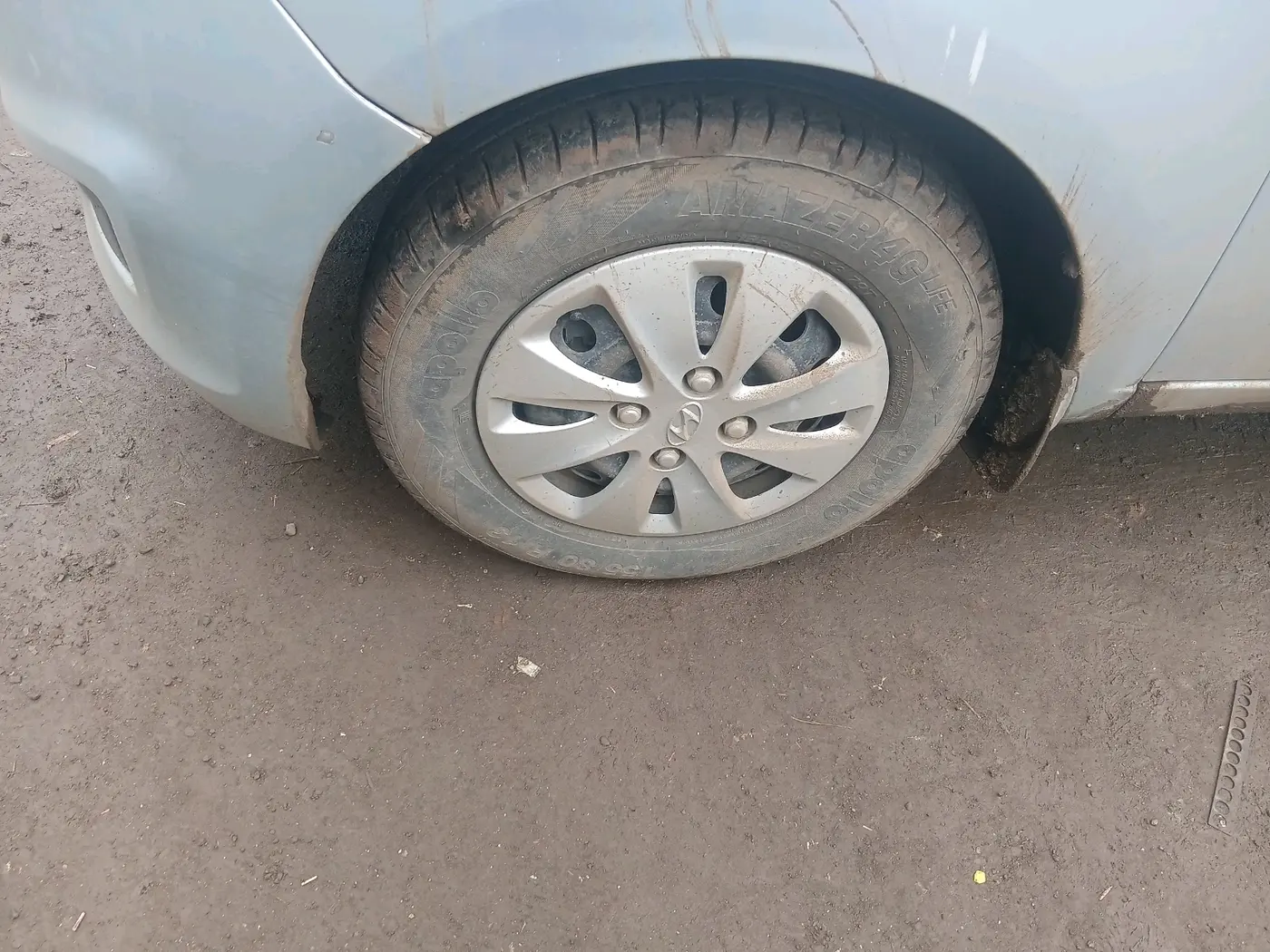 2011 Hyundai i10 MAGNA 1.2, Petrol, Manual, 83,667 km, tyre