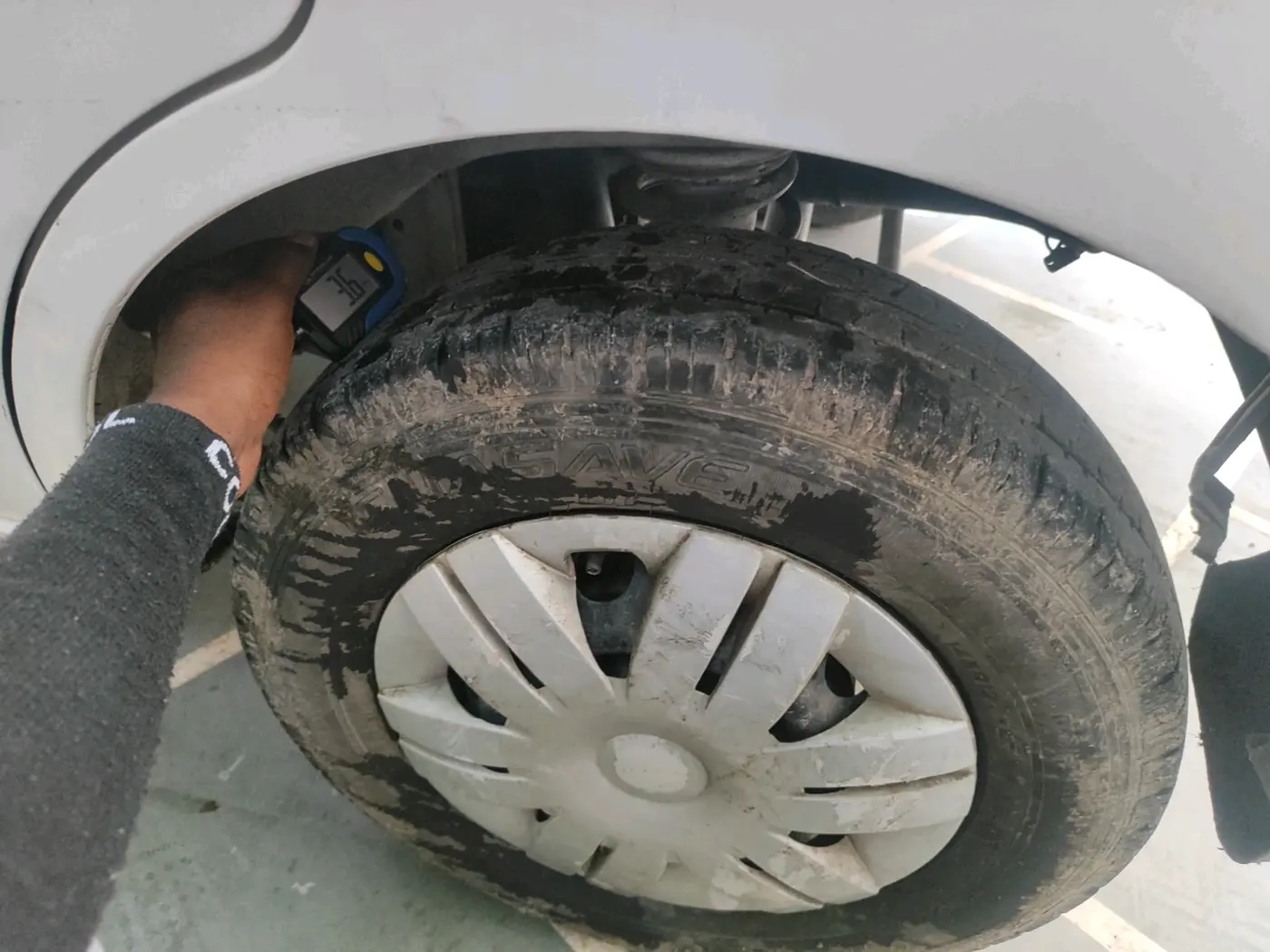 2020 Maruti Alto LXI CNG, CNG, Manual, 62,424 km, tyre